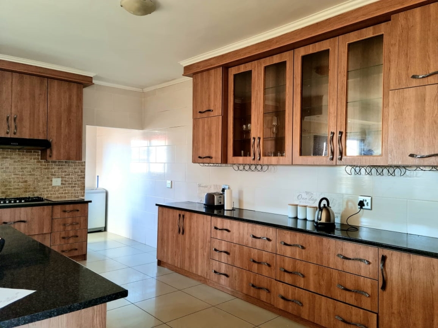 3 Bedroom Property for Sale in Tlhageng Northern Cape